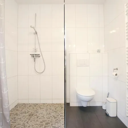 Waldhaus I Haushälfte *